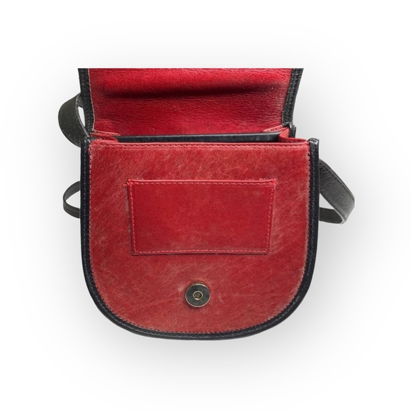 Vintage: Boots ‘n Bags ❁ Accordion Mini Crossbody Saddle Bag ❁ Brick Red Leather - Picture 11 of 16